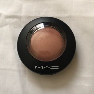 Mac mineralized blush in warm soul